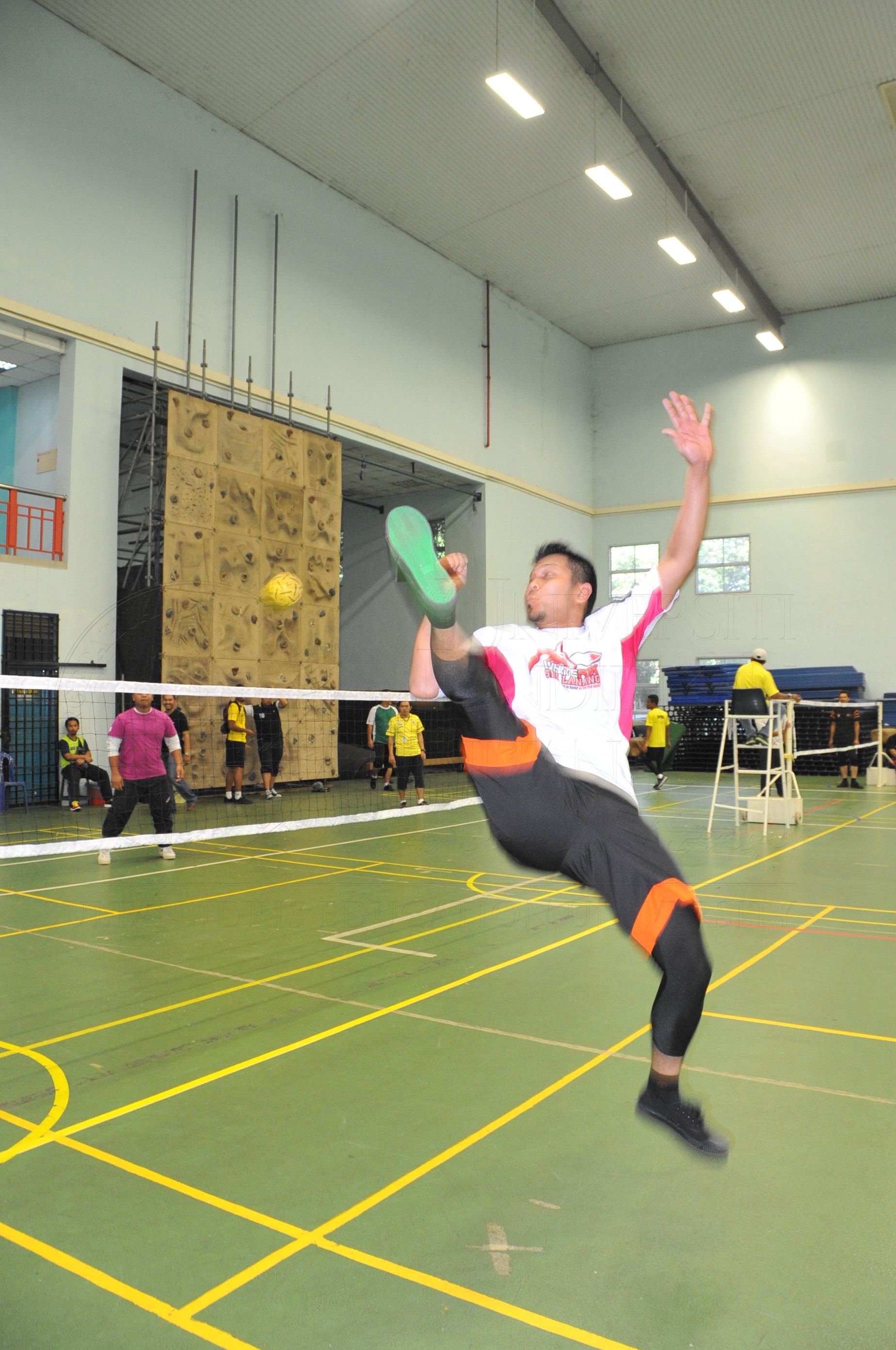 PRO 15 53 KIESTA HAS 5875